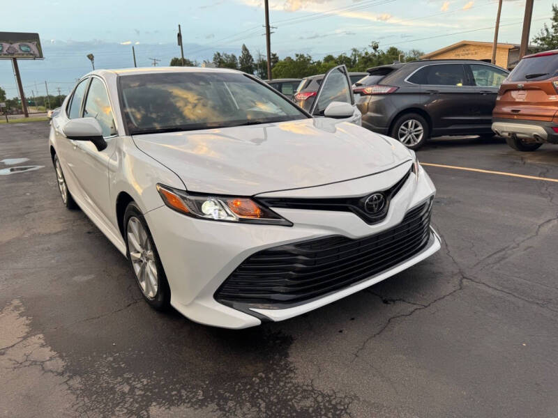 2019 Toyota Camry LE