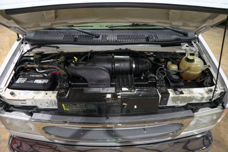 2002 Ford E-Series E-150