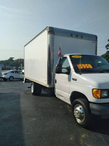 2004 Ford E-Series for sale at EZ Drive AutoMart in Springfield OH