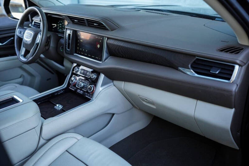 2023 GMC Yukon XL Denali