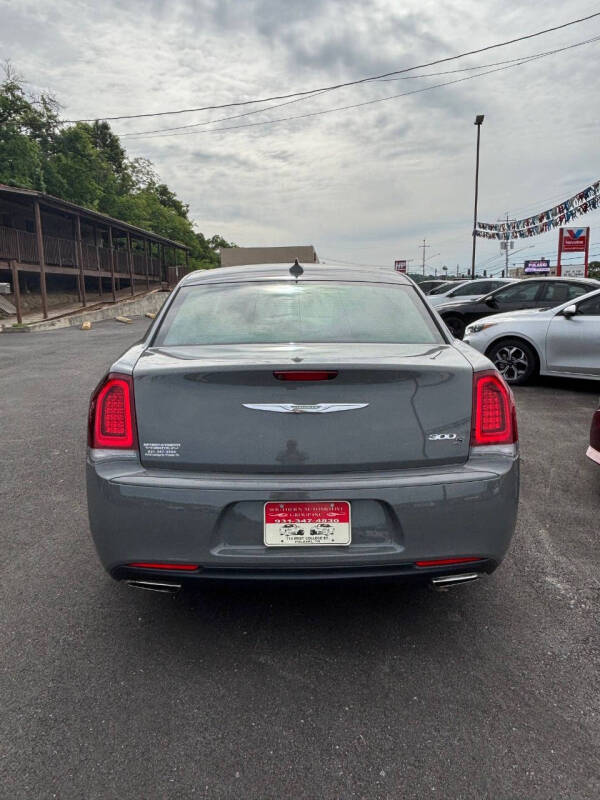2019 Chrysler 300 S