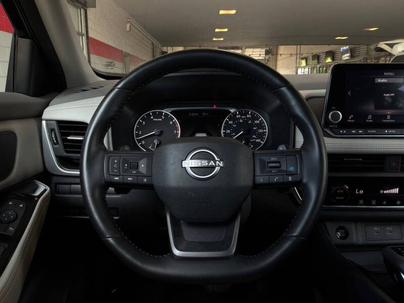 2025 Nissan Rogue SV
