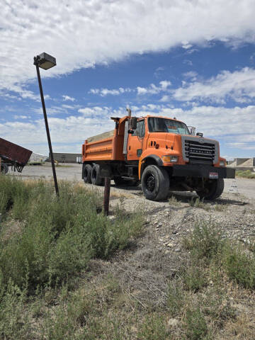 2004 Sterling LT9500 Series