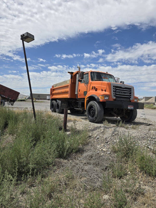 2004 Sterling LT9500 Series