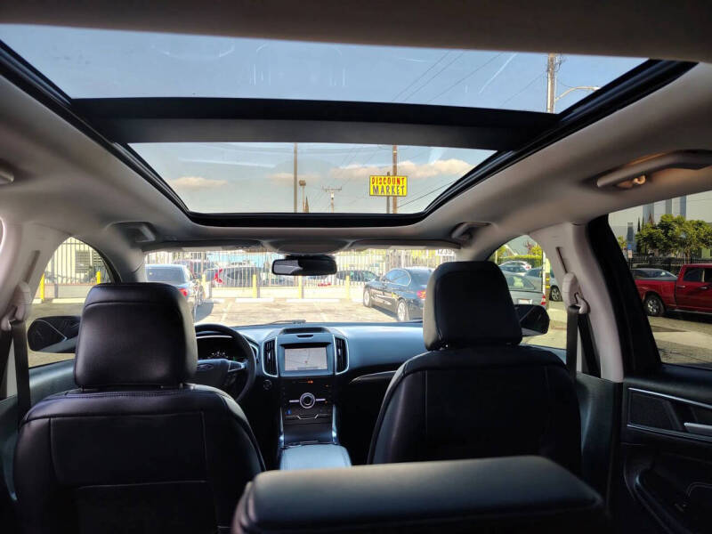 2020 Ford Edge Titanium - Photo 22