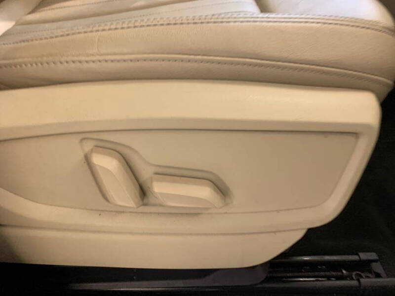 2023 Audi Q5 quattro Premium 40 TFSI