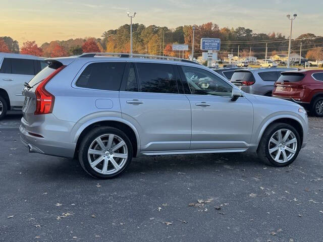 2018 Volvo XC90 T5 Momentum 5-Passenger