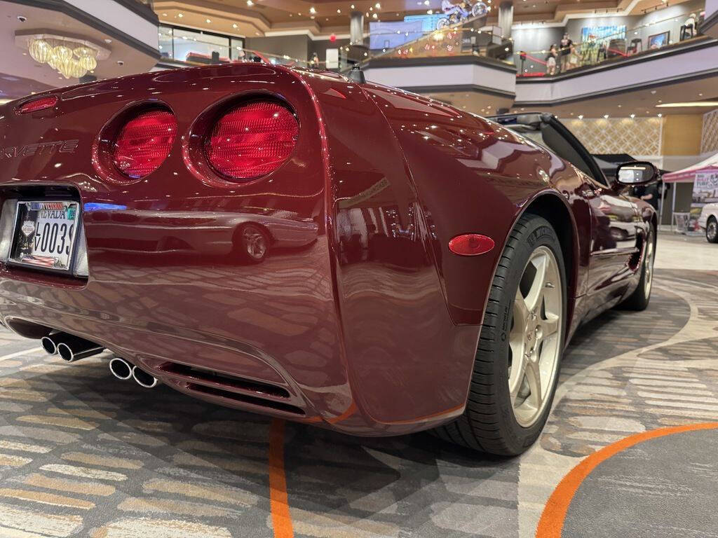 2003 Chevrolet Corvette 17
