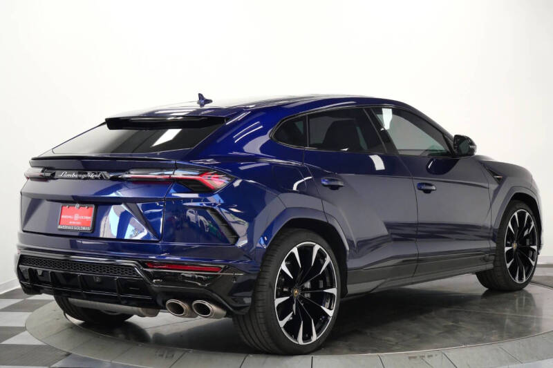 2022 Lamborghini Urus