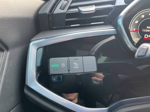 2022 Audi Q3 quattro S line Prem Plus 45 TFSI