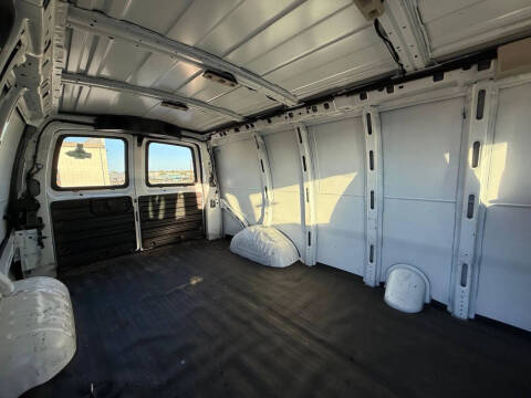 2020 Chevrolet Express 2500