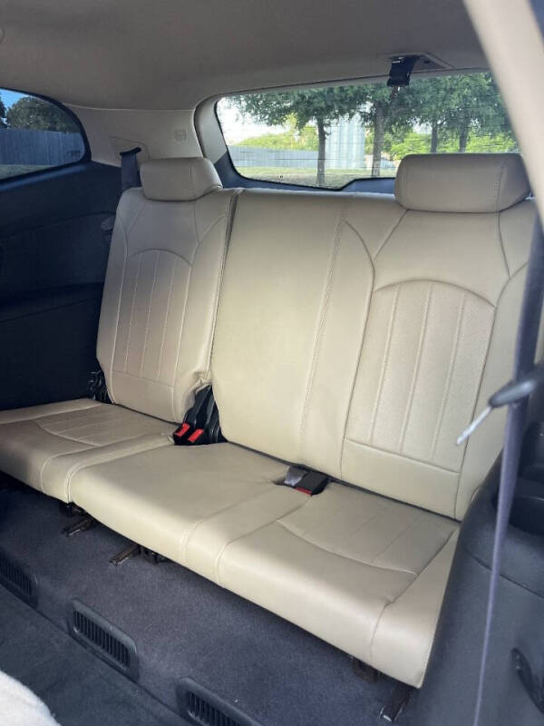 2011 Chevrolet Traverse LTZ