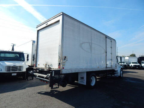 2017 Freightliner M2 106