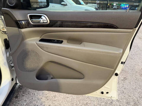 2012 Jeep Grand Cherokee Laredo