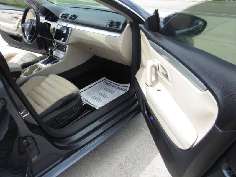 2010 Volkswagen CC Luxury