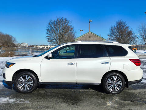 2017 Nissan Pathfinder SL