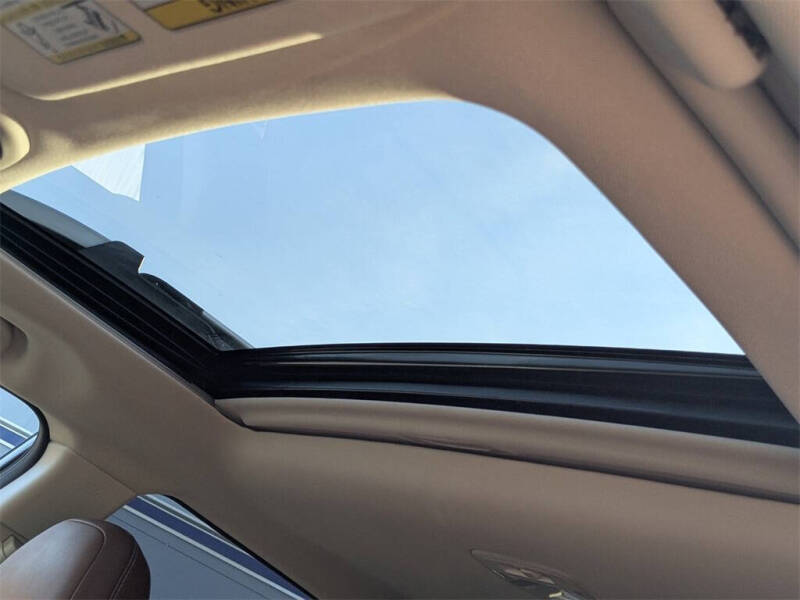 2023 Subaru Outback Touring