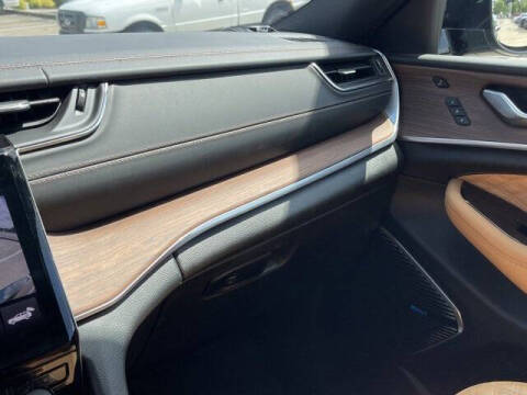 2023 Jeep Grand Cherokee L Summit