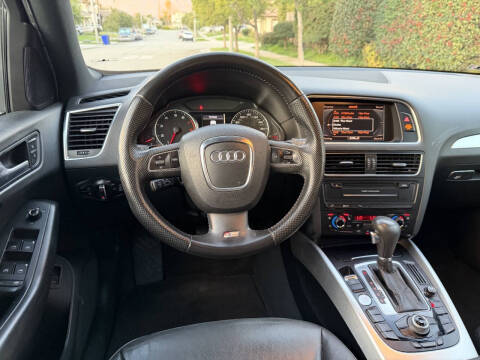 2012 Audi Q5 3.2 quattro Premium Plus