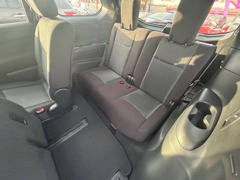 2017 Nissan Pathfinder SV