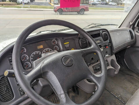 2008 Freightliner M2 106