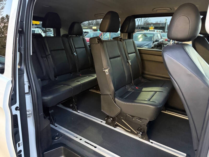 2016 Mercedes-Benz Metris Passenger