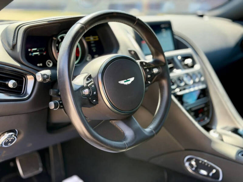 2017 Aston Martin DB11