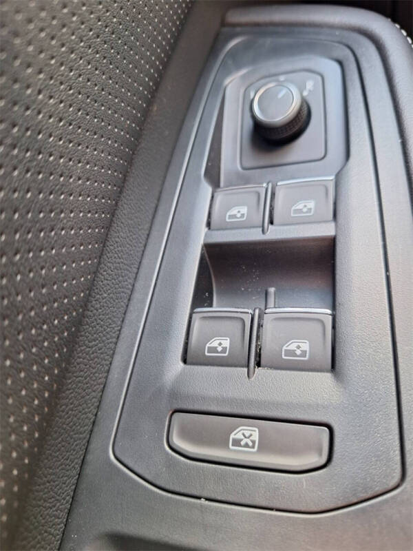 2026 Volkswagen Atlas Cross Sport SEL R-Line Black 4Motion