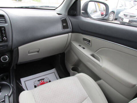 2016 Mitsubishi Outlander Sport 2.4 ES