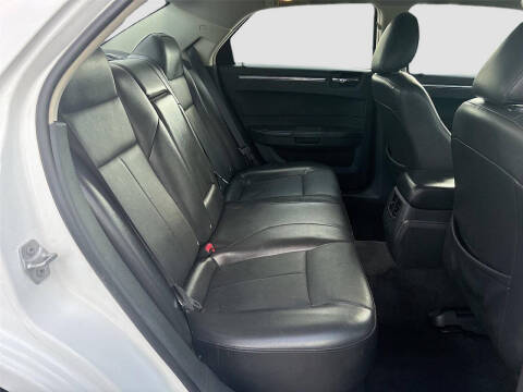 2010 Chrysler 300 Touring