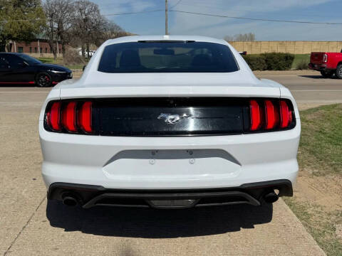 2019 Ford Mustang EcoBoost