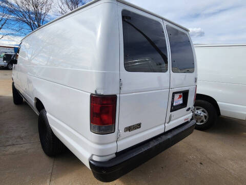 2004 Ford E-Series E-350 SD