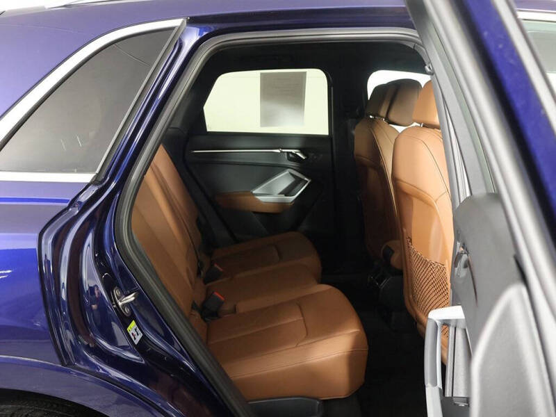 2022 Audi Q3 quattro S line Premium 45 TFSI