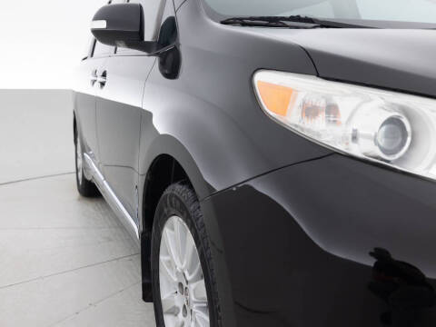 2014 Toyota Sienna Limited 7-Passenger