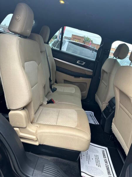 2016 Ford Explorer