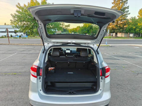 2017 Ford C-MAX Energi Titanium