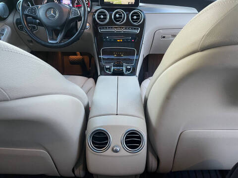 2016 Mercedes-Benz GLC GLC 300