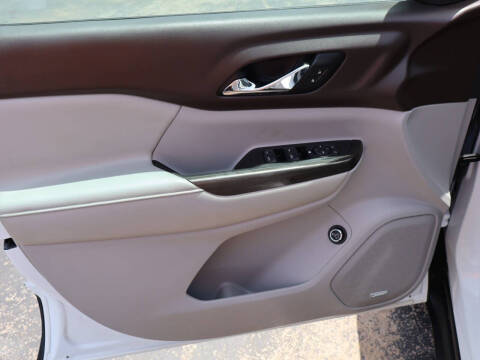 2017 GMC Acadia SLT-1