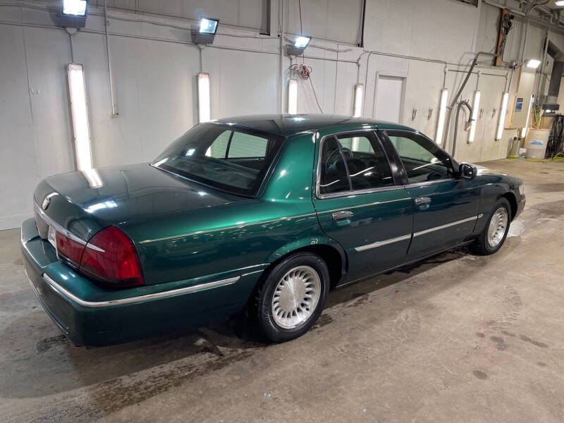 Used 2001 Mercury Grand Marquis LS with VIN 2MEFM75WX1X609425 for sale in Sioux Falls, SD