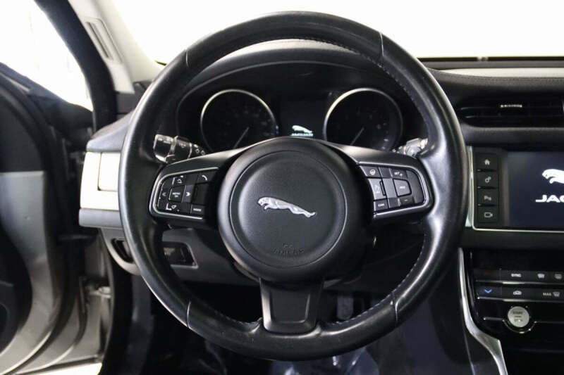 2017 Jaguar XF 35t Premium