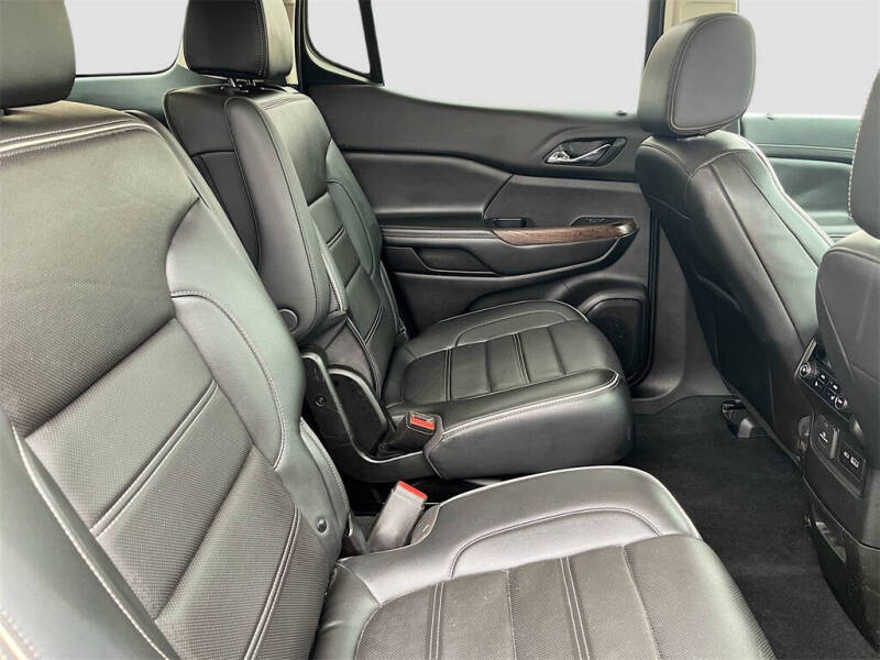 2022 GMC Acadia Denali