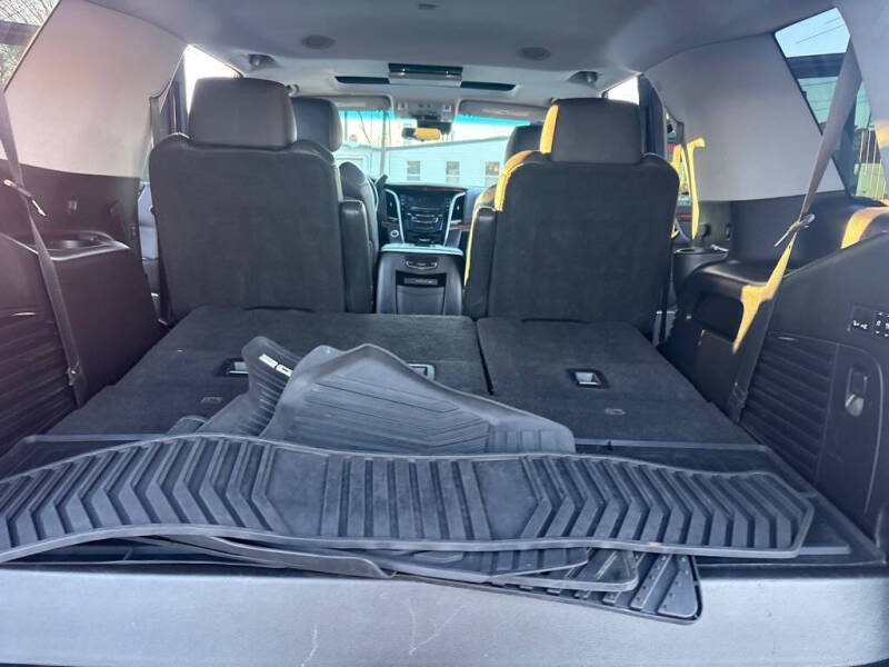 2018 Cadillac Escalade Luxury