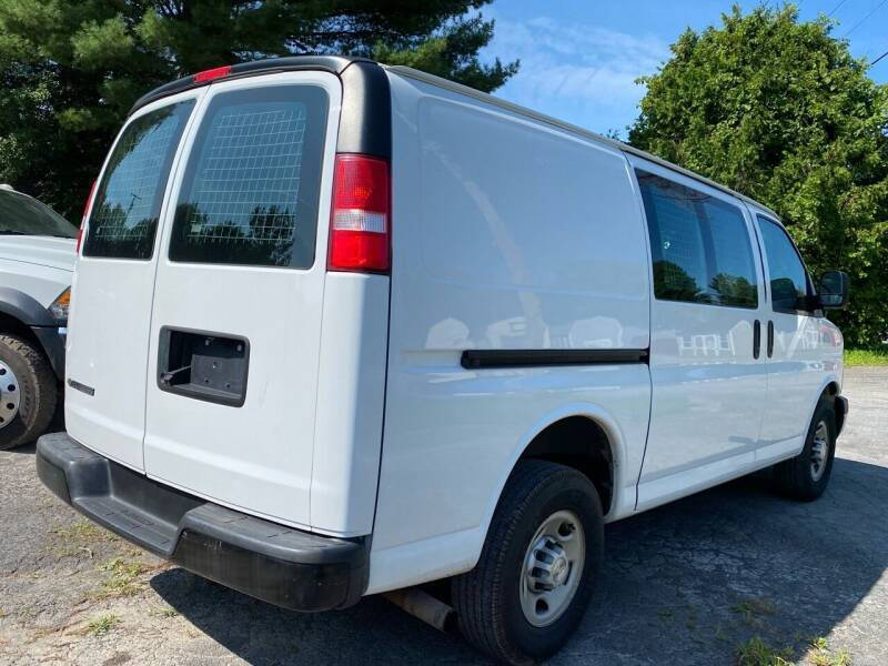 2017 Chevrolet Express 2500