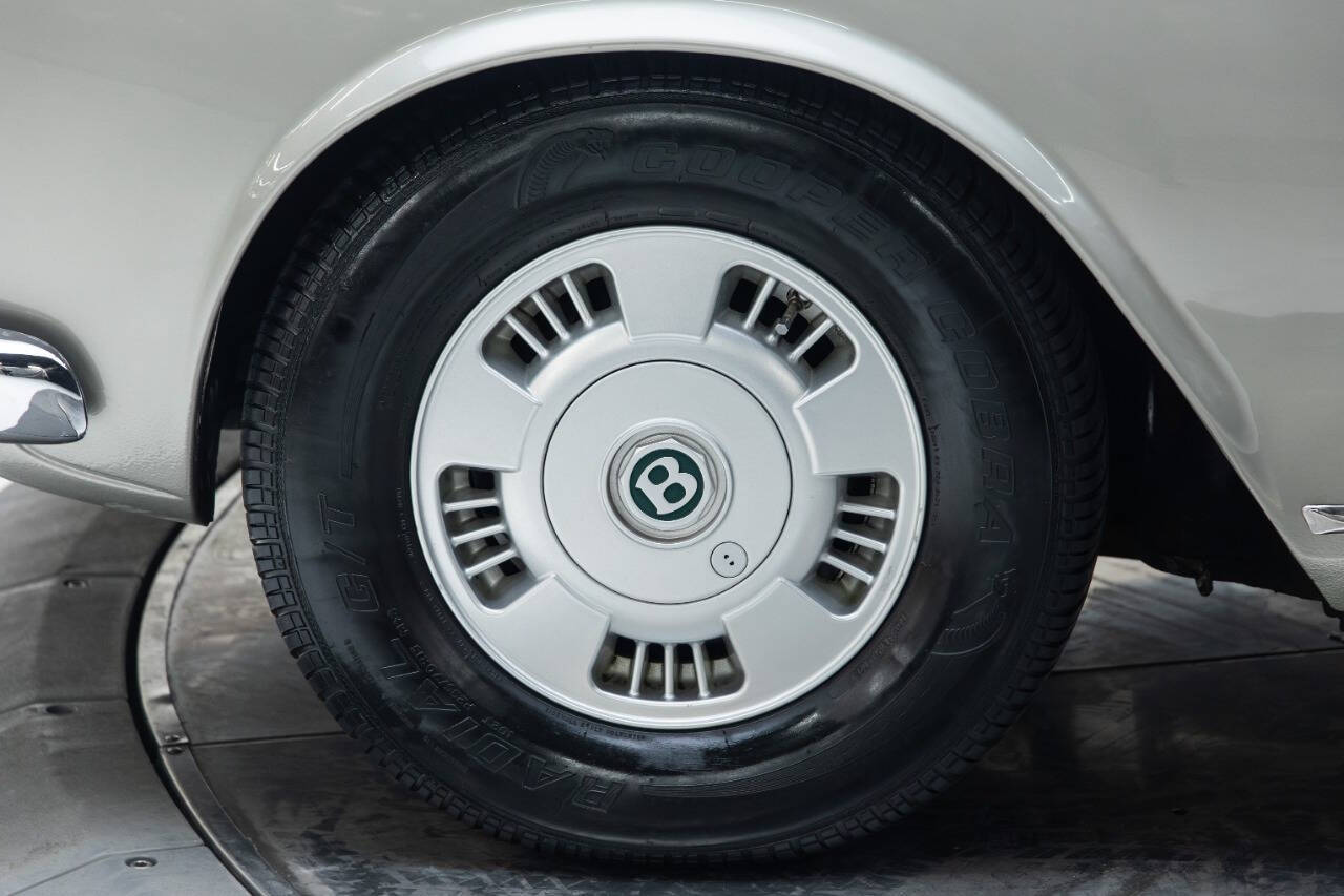 1967 Bentley T1 Saloon 9