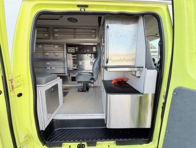 1999 Ford E-Series E-350 SD