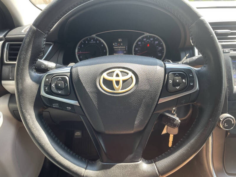 2015 Toyota Camry SE