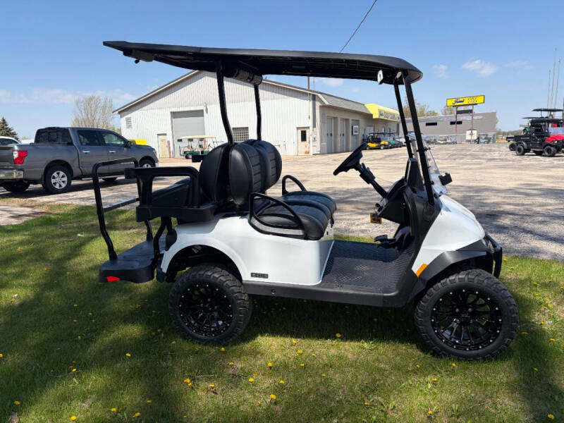 2026 E-Z-GO RXV 4