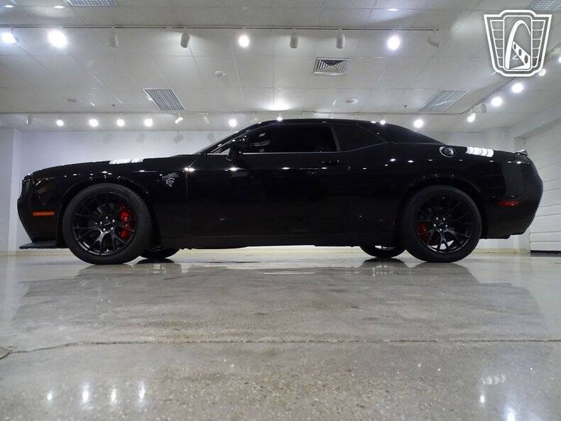 2015 Dodge Challenger SRT Hellcat