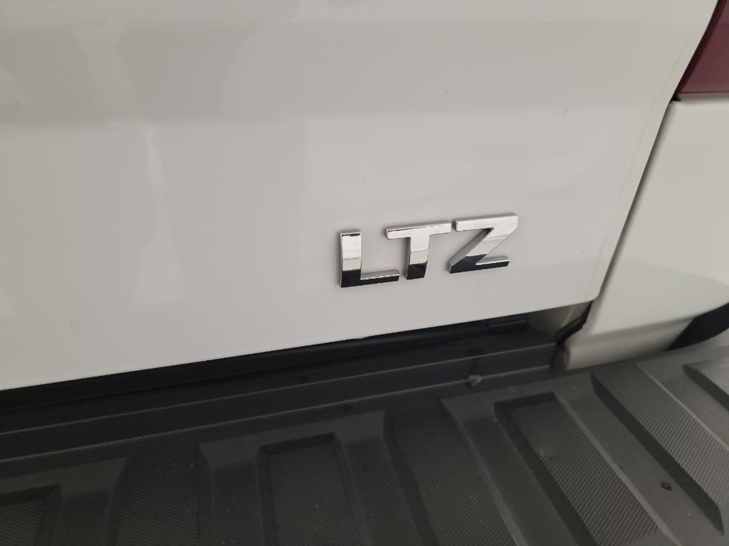 2017 Chevrolet Silverado 1500 LTZ 14