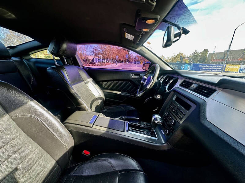 2012 Ford Mustang GT Premium